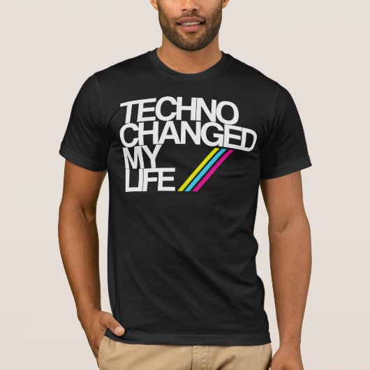 TECHNO HEEFT MIJN LEVEN GEWIJZIGD!!! NU IN ZWART!! T-SHIRT (Voorkant)