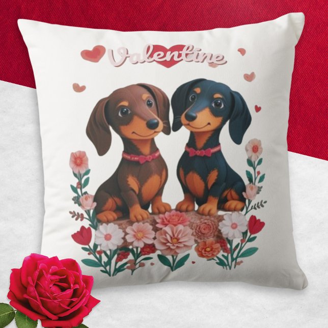 Teckels Harten Bloemen Honden Valentijnsdag Kussen (A cute cushion for Valentine's Day, with picture of two dachshunds with hearts and flowers)