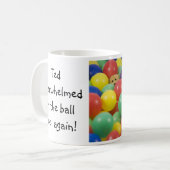 Ted dans la piscine à boules ... tasse de thé angl (Devant gauche)
