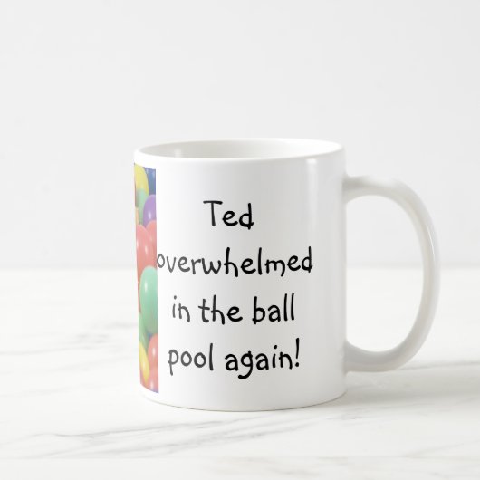 Ted dans la piscine à boules ... tasse de thé angl (Droite)