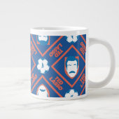 Ted Lasso | Face en Ball Diamond Pattern Extra Grote Beker (Rechts)