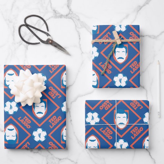 Ted Lasso | Face en Ball Diamond Pattern Inpakpapier Vel (Voorkant)