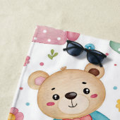 Teddy bear and flowers strandlaken (In situ)