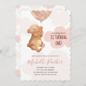 Teddy Bear Cub Pink Clouds 1e verjaardag Uitnodigi Kaart (Voorkant / Achterkant)