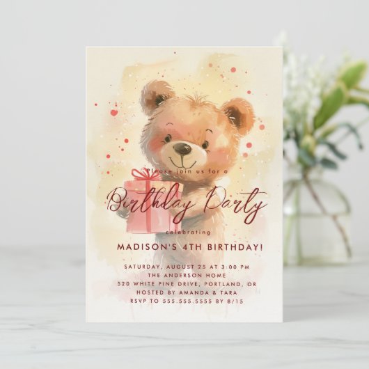 Teddy Bear met cadeau Kinderen Verjaardagsfeest Kaart (Staand voorkant)