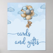 Teddy draagt blauwe bruine ballonkaarten en cadeau poster (Voorkant)