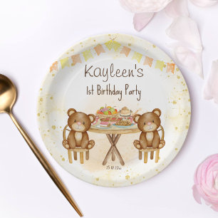 Teddy draagt een picknick-feest papieren bordje