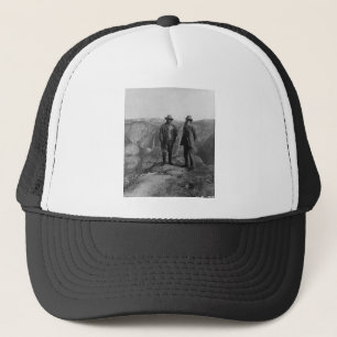 Teddy Roosevelt en John Muir in Yosemite Trucker Pet