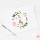 Teddybeer roze bloemenmeisje baby shower dank u ronde sticker (Envelop)