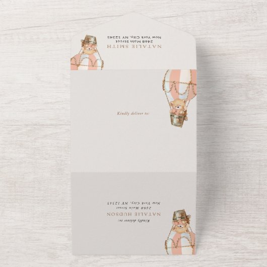 Teddybeer, roze heteluchtballon, eerste verjaardag all in one uitnodiging (Buitenkant)