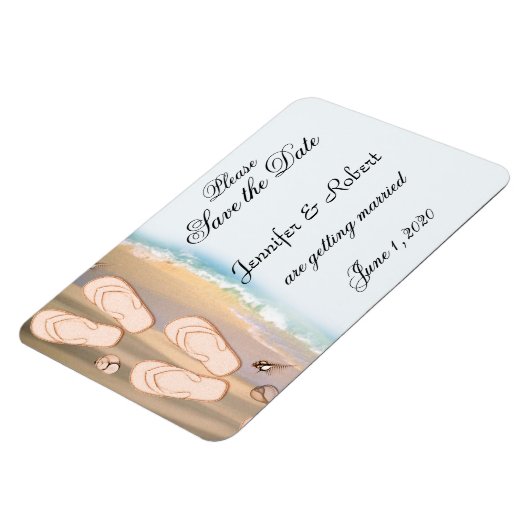 Teenslippers op het strand Bruiloft Save the Date Magneet (Linkerzijde)