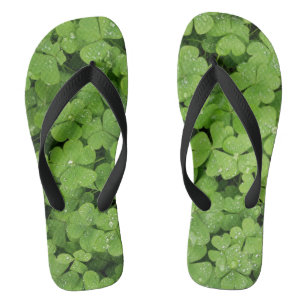 Teenslippers van groengras