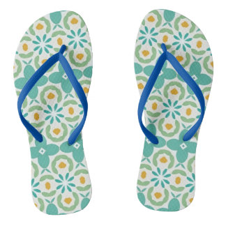 Tegelpatroon met bloemmotief in turquoise en geel teenslippers