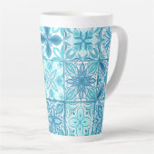 tegels in blauw en wit latte mok (Rechterhoek)