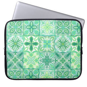 tegels in groen en wit laptop sleeve