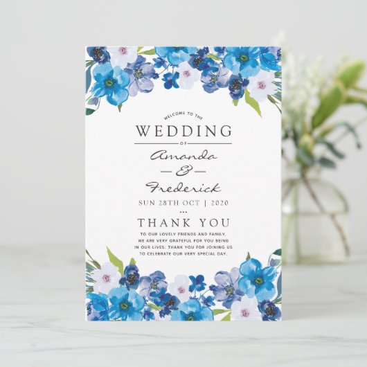Teintes du programme de mariage floral bleu (Debout devant)