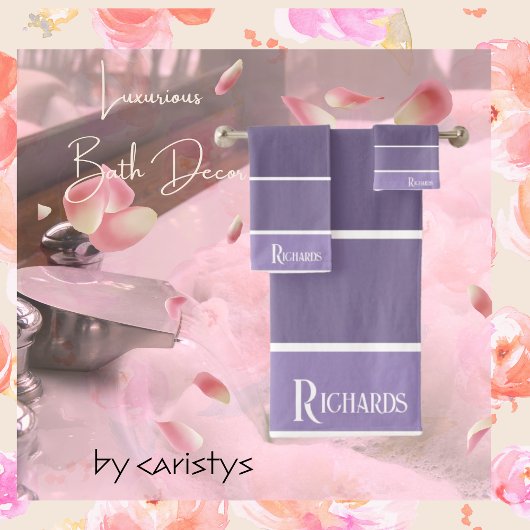 Teintes violettes monogrammées avec du blanc