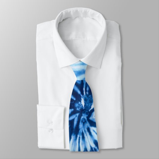 teinture à cravate bleu motif (Attaché)