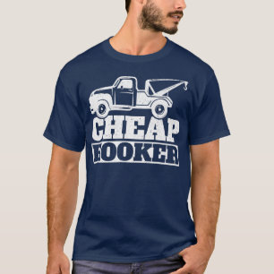 Teken vrachtwagenchauffeur: vrachtwagen met dun ge t-shirt