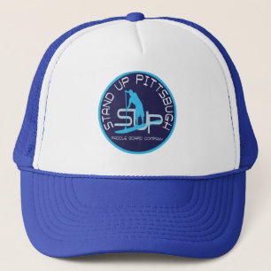 Tenez le casquette de camionneur du panneau de