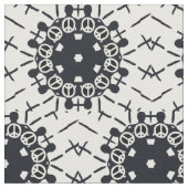 Tenir le tissu du cercle de paix (Fermer)