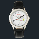 Tennis<br><div class="desc">Cette montre présente une image vectorielle d'une raquette de tennis avec un ballon de tennis, sur un arrière - plan blanc personnalisable, avec du texte personnalisable.</div>