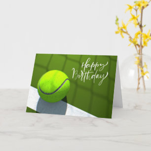 Tennis ball Happy Birthday op de rechtbank Kaart