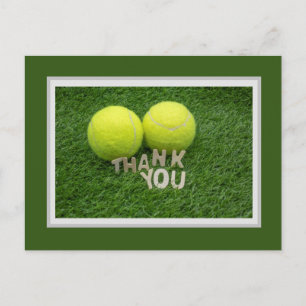 Tennis bedankkaart met twee ballen op groen briefkaart