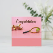 Tennis Gefeliciteerd met roze achtergrond (Staand voorkant)
