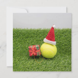Tennis Kerstmis met tennisbal en Santa hat Feestdagenkaart