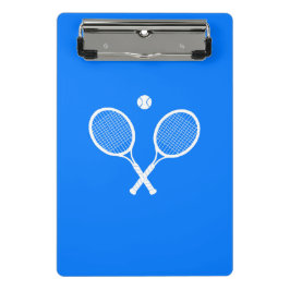 Tennis-racets met een bal op blauwe achtergrond mini klembord