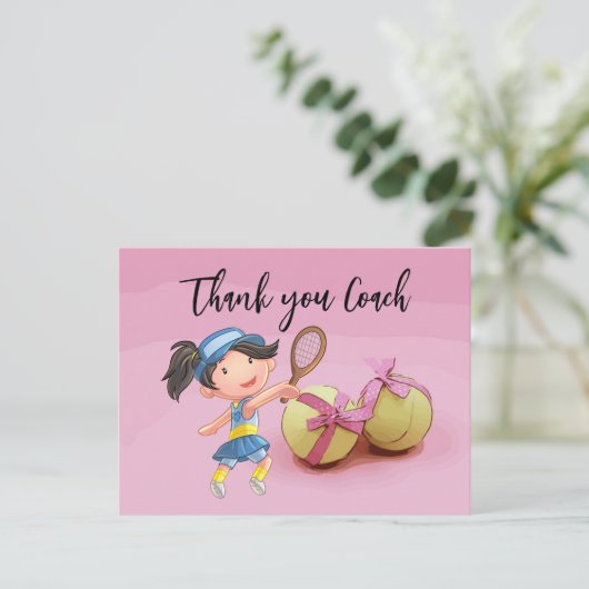 Tennis-vrouwspeler bedankt je coach voor roze briefkaart (Staand voorkant)