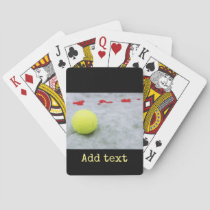 Tennisbal met liefde pokerkaarten
