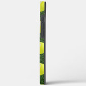 Tennisbal op groen gras Case-Mate iPhone case (Achterkant / Links)