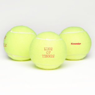 Tenniskoning personaliseert tekst en naam tennisballen