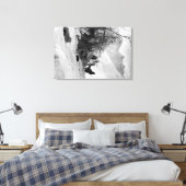 Tent en bezittingen van Explorer op Camp Site Canvas Afdruk (Insitu (Slaapkamer))