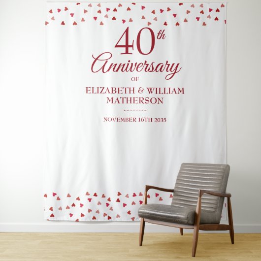 Tenture 40e anniversaire Ruby Hearts Photo Booth Backdrop (En situation)