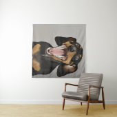 Tenture Affiche d'anniversaire de teckel bâillant teckel (En situation (horizontale))