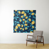 Tenture Agrumes simples : citrons sur le bleu. (En situation)