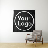 Tenture Ajoutez votre propre logo | Fond noir (En situation)