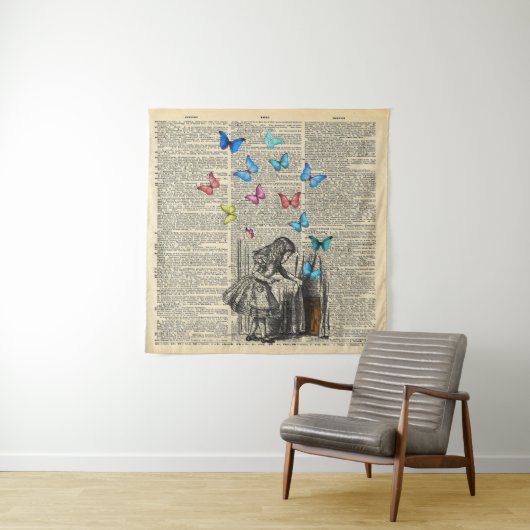 Tenture Alice au pays des merveilles : l'aventure commence (En situation)