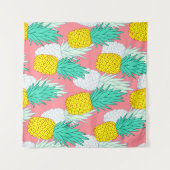 Tenture Ananas Tropical : Rouge Cartoon Chic. (Devant (Horizontal))