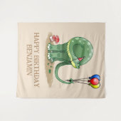 Tenture Anniversaire de dinosaure tenant des ballons (Devant (Horizontal))