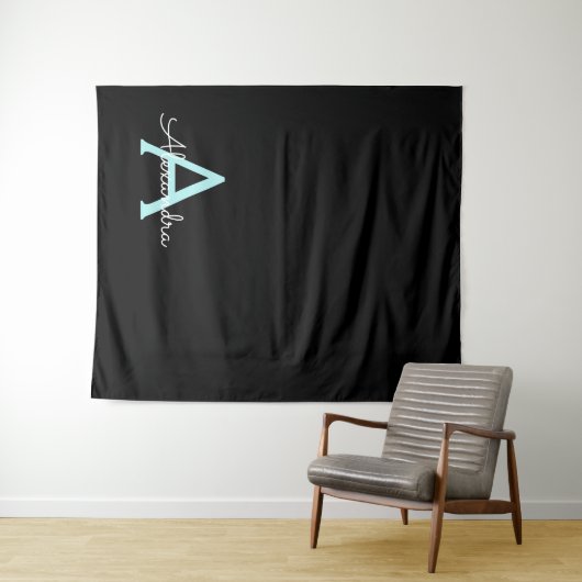 Tenture Aqua Teal Blue Script Girly Monogram (En situation (horizontale))