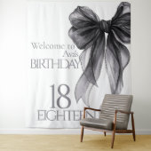 Tenture Aquarelle Black Bow 18e anniversaire Bienvenue (En situation)