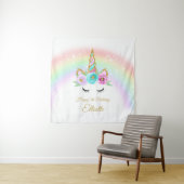 Tenture Arc-en-ciel - fond d'anniversaire de licorne (En situation)