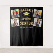 Tenture Arrivée moderne Gold Black Graduation Photo Booth  (Devant)
