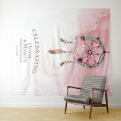 Tenture Attrape-rêve à l'aquarelle rose bohème écarlate (En situation (horizontale))