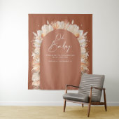 Tenture Baby shower bohème en terre cuite et herbe de la p (En situation)