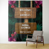 Tenture Baby Shower Botanique Vert Foncé et Fleurs Roses (En situation)